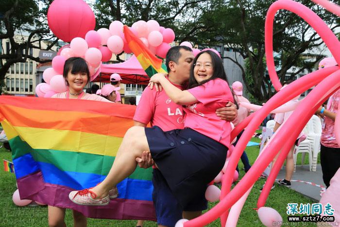 逾两万人齐聚新加坡“粉红点”活动 逾两万人齐聚新加坡“粉红点”活动