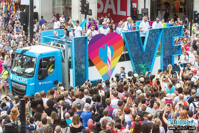盛大的彩虹派对:伦敦同志骄傲巡游 盛大的彩虹派对:伦敦同志骄傲巡游