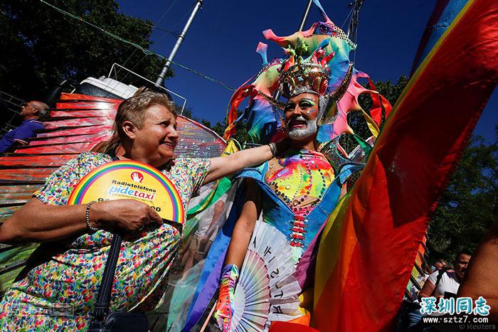 世界同志骄傲巡游在马德里举行 世界同志骄傲巡游在马德里举行