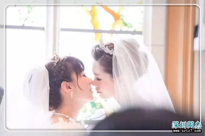 女同志恋人自制梦幻迪士尼婚纱,有如童话故事的婚礼! 女同志恋人自制梦幻迪士尼婚纱,有如童话故事的婚礼!