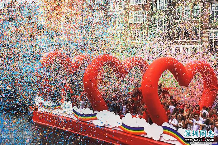 荷兰特色:运河上的同志骄傲巡游 荷兰特色:运河上的同志骄傲巡游