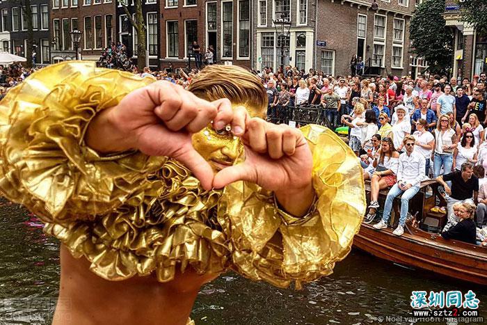荷兰特色:运河上的同志骄傲巡游 荷兰特色:运河上的同志骄傲巡游