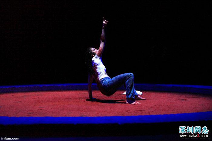 话剧《安提戈涅》在上海演出 话剧《安提戈涅》在上海演出