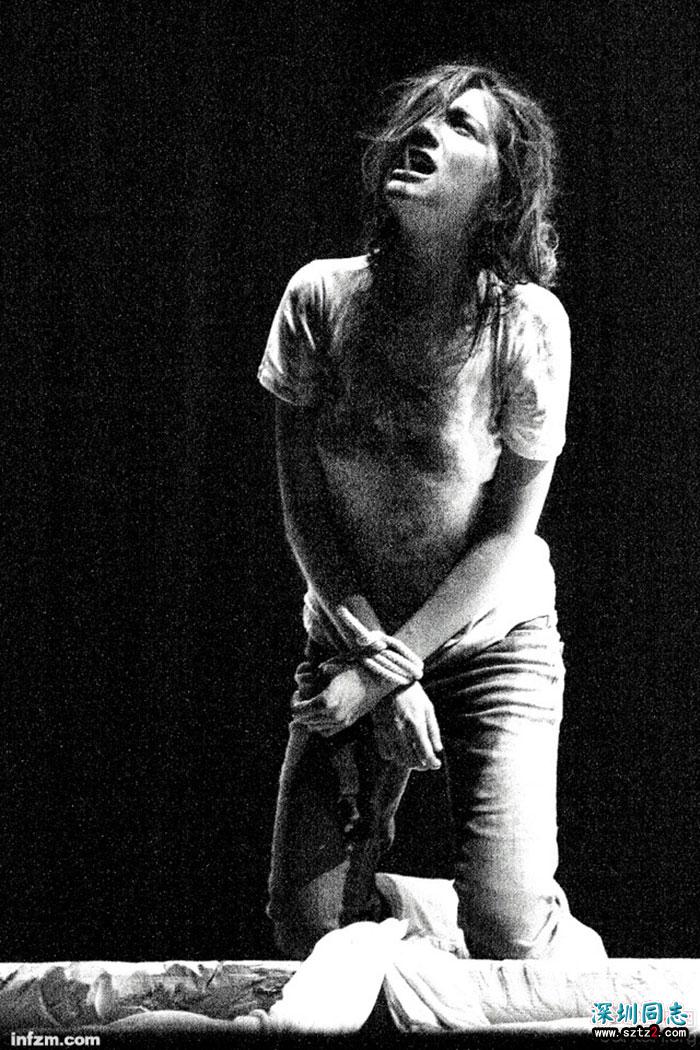 话剧《安提戈涅》在上海演出 话剧《安提戈涅》在上海演出