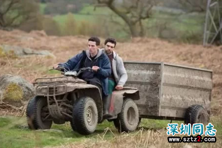 英国版《断背山》开启 “后同性”电影时代 英国版《断背山》开启 “后同性”电影时代