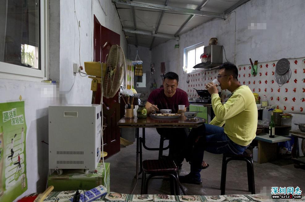 河北农村一对80后“同性恋”的生活,他们不在意别人看法 河北农村一对80后“同性恋”的生活,他们不在意别人看法