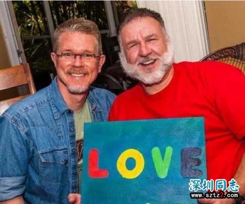 一对同性恋伴侣相爱24年后 一对同性恋伴侣相爱24年后