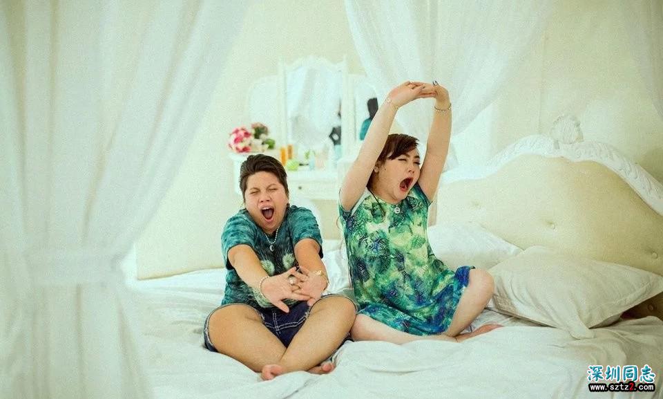 越南这对女同性恋有点“腻”,网友:说好的唯美“蕾丝边”呢 越南这对女同性恋有点“腻”,网友:说好的唯美“蕾丝边”呢