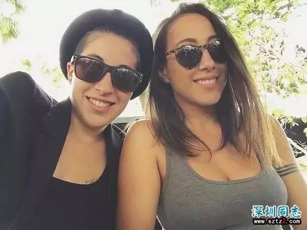 一对女同性恋先后怀孕,他们的幸福家庭照被刷爆了! 一对女同性恋先后怀孕,他们的幸福家庭照被刷爆了!