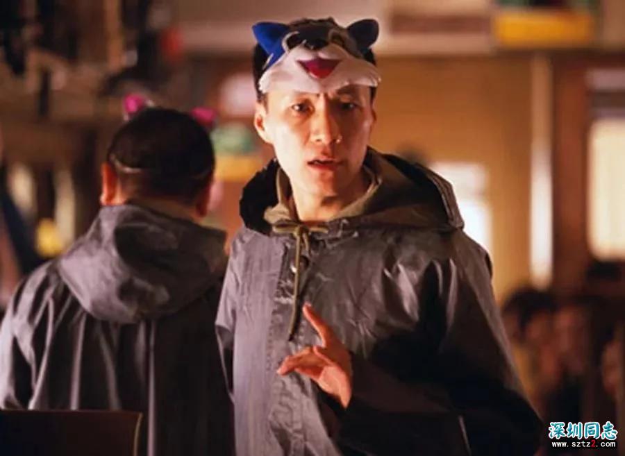 从《芳华》看冯先生的同性恋“情结” 从《芳华》看冯先生的同性恋“情结”