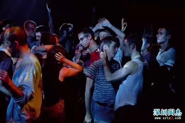 同性高潮戏,只有这部电影拍得惊心动魄 同性高潮戏,只有这部电影拍得惊心动魄