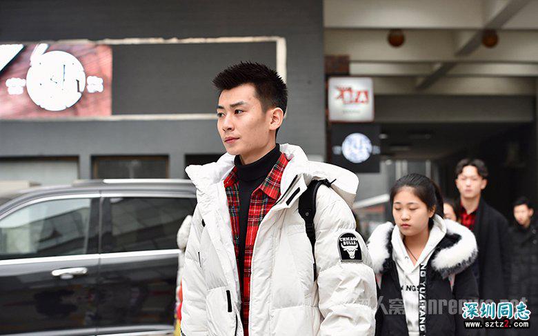 参加艺考的小鲜肉们都是怎么穿的 直击考生们的穿搭! 参加艺考的小鲜肉们都是怎么穿的 直击考生们的穿搭!