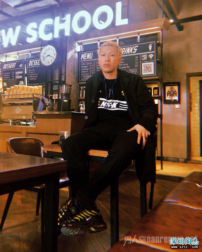 模特穿搭据说这样子的穿搭很惹人喜欢的哟! 模特穿搭据说这样子的穿搭很惹人喜欢的哟!