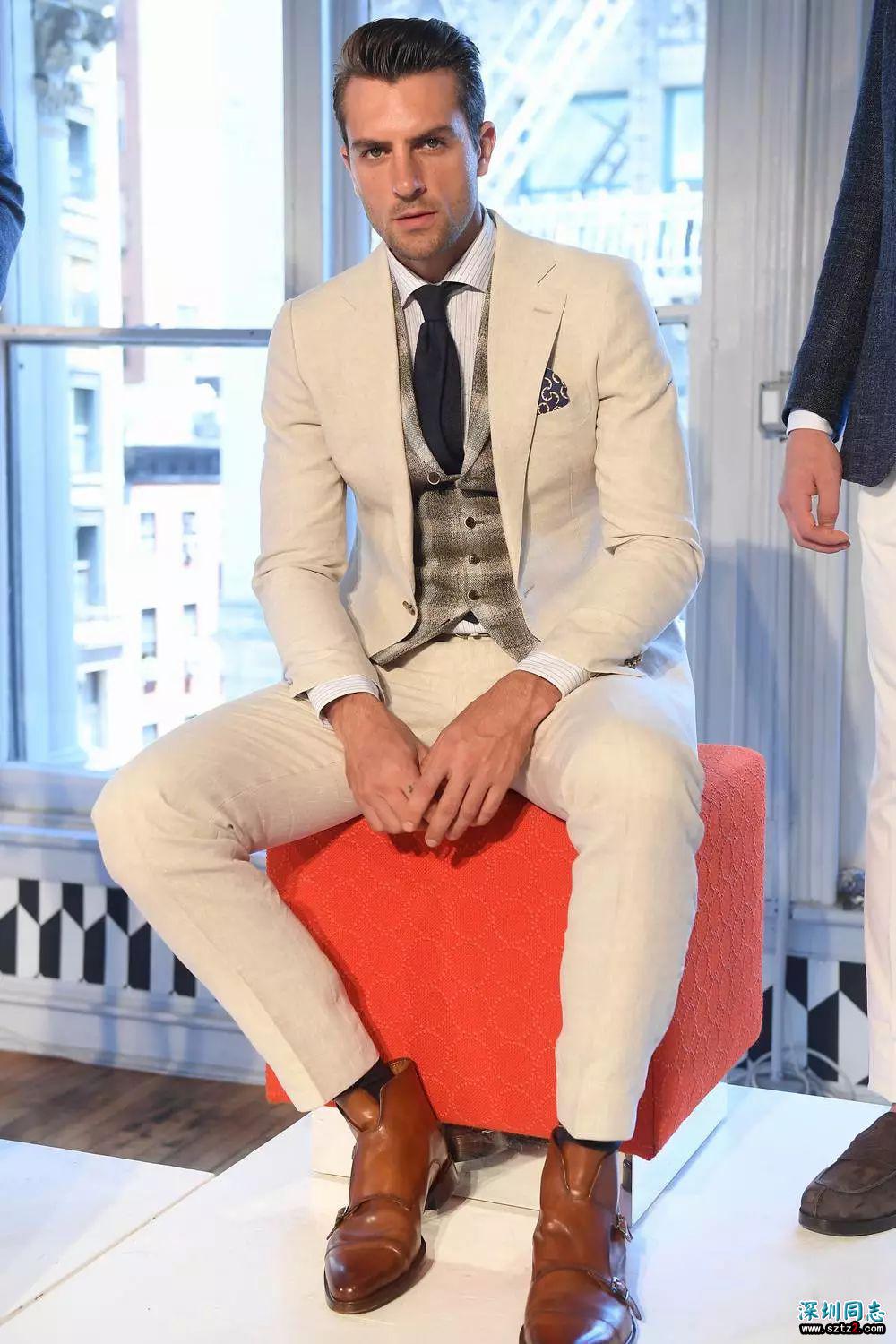 荷兰平价西装品牌Suitsupply 推出首个同性主题广告大片 荷兰平价西装品牌Suitsupply 推出首个同性主题广告大片