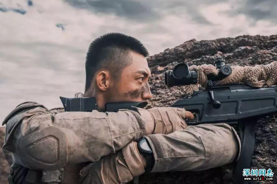 从同性恋到狙击手!柔术让他成为全民偶像! 从同性恋到狙击手!柔术让他成为全民偶像!