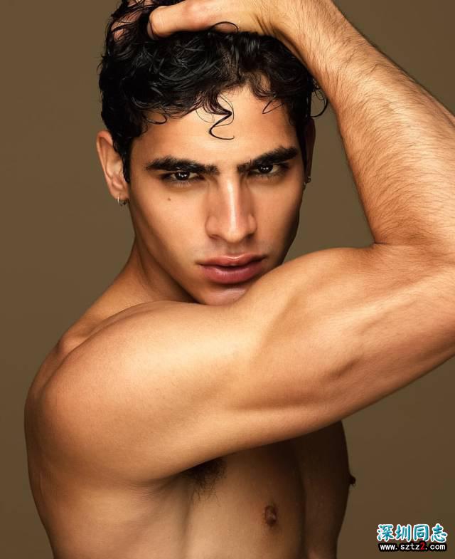 巴西男孩Jhona Burjack为Gay粉站台,超贴心的直男! 巴西男孩Jhona Burjack为Gay粉站台,超贴心的直男!