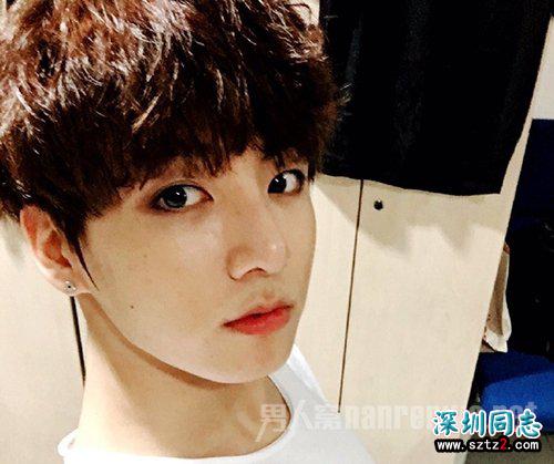 潮男微卷发型随性阳光怎么都行 潮男微卷发型随性阳光怎么都行