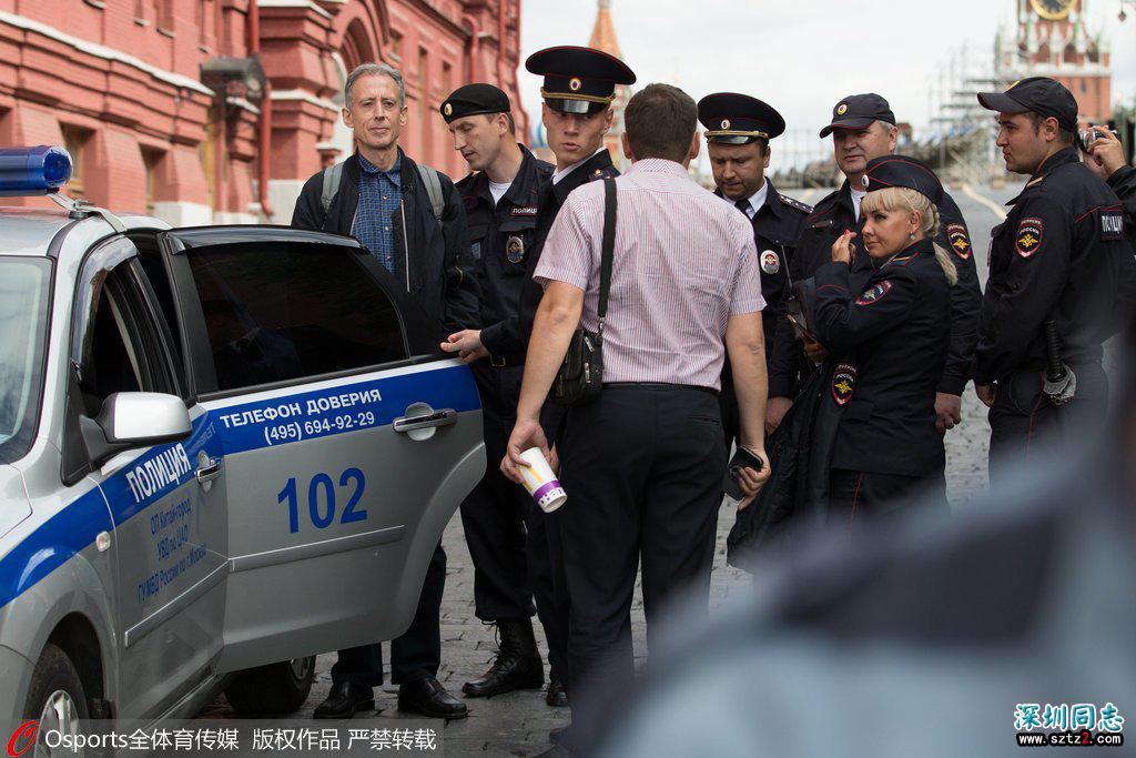 俄罗斯足球世界杯开幕,同性恋人士进行抗议被捕 俄罗斯足球世界杯开幕,同性恋人士进行抗议被捕