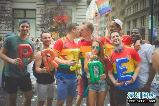 世界杯惊现彩虹色球衣!原因是为支持同性恋群体 世界杯惊现彩虹色球衣!原因是为支持同性恋群体