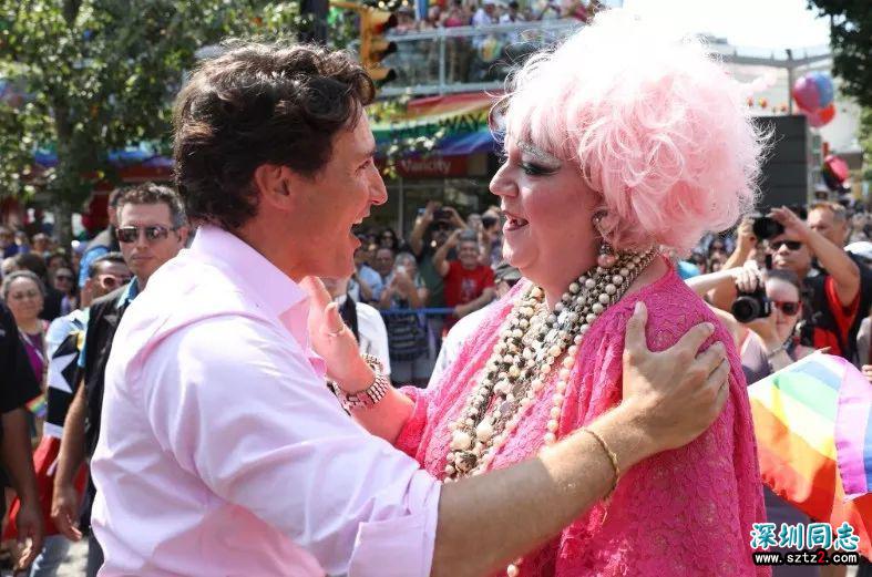 加拿大最大尺度肉体狂欢!同性恋游行!大开眼界! 加拿大最大尺度肉体狂欢!同性恋游行!大开眼界!