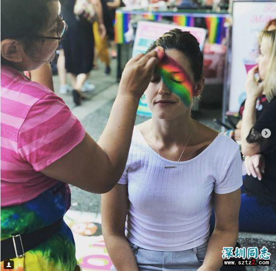 加拿大最大尺度肉体狂欢!同性恋游行!大开眼界! 加拿大最大尺度肉体狂欢!同性恋游行!大开眼界!