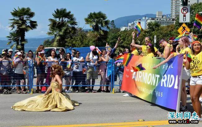 加拿大最大尺度肉体狂欢!同性恋游行!大开眼界! 加拿大最大尺度肉体狂欢!同性恋游行!大开眼界!