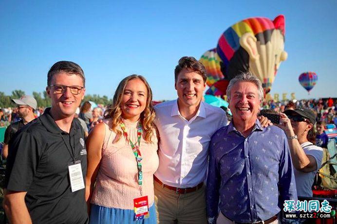 加拿大总理特鲁多参加今天蒙特利尔的同性恋大游行 加拿大总理特鲁多参加今天蒙特利尔的同性恋大游行