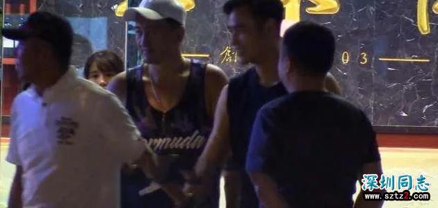 阮经天捏同性朋友的敏感部位!“真逗”,大明星还有这种爱好 阮经天捏同性朋友的敏感部位!“真逗”,大明星还有这种爱好