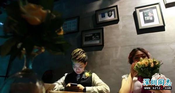 镜头下:女同性恋人的私下婚礼 镜头下:女同性恋人的私下婚礼