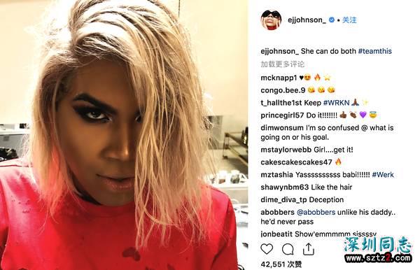 约翰逊同性恋儿子新照,男扮女装,戴金色假发,表情妩媚 约翰逊同性恋儿子新照,男扮女装,戴金色假发,表情妩媚