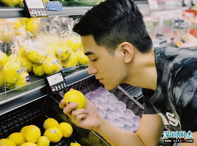 东航一名空少走红抖音,帅气逼人,阳光大男孩 东航一名空少走红抖音,帅气逼人,阳光大男孩