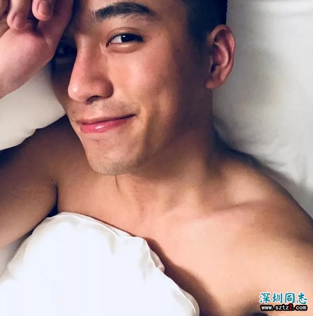 东航一名空少走红抖音,帅气逼人,阳光大男孩 东航一名空少走红抖音,帅气逼人,阳光大男孩