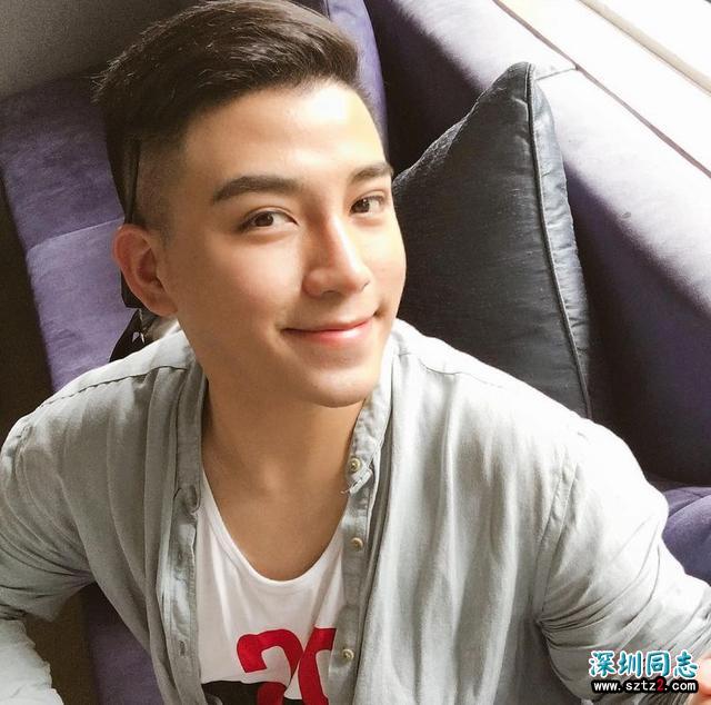 东航一名空少走红抖音,帅气逼人,阳光大男孩 东航一名空少走红抖音,帅气逼人,阳光大男孩