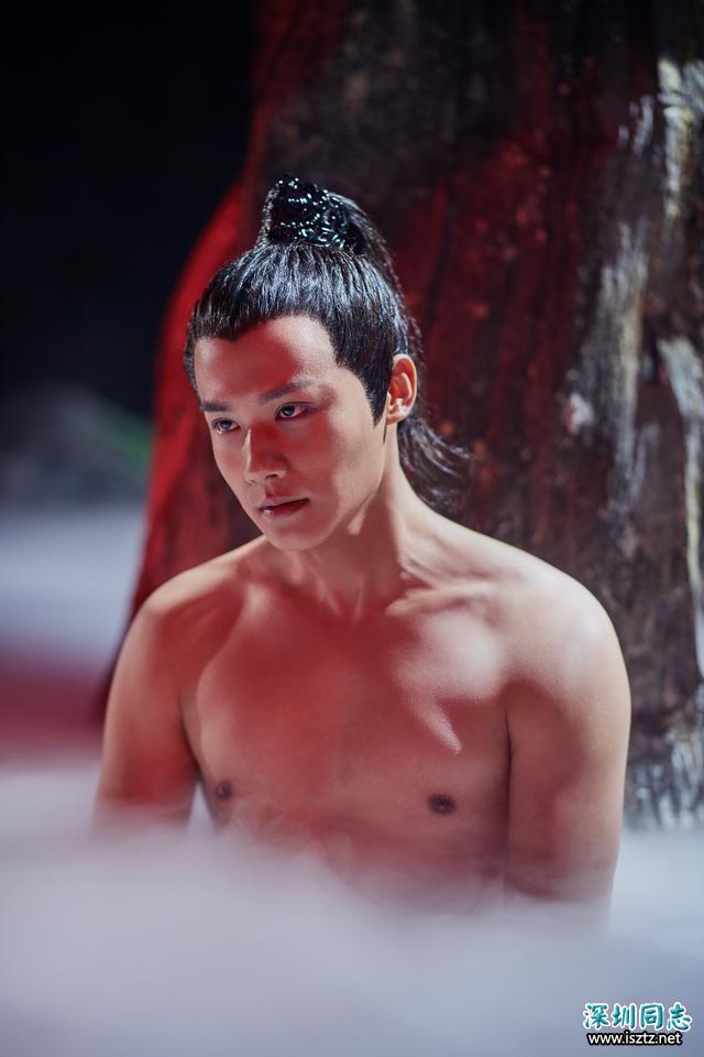 《颤抖吧阿部2》霸道版郑业成上线 肌肉照曝光超吸睛 《颤抖吧阿部2》霸道版郑业成上线 肌肉照曝光超吸睛