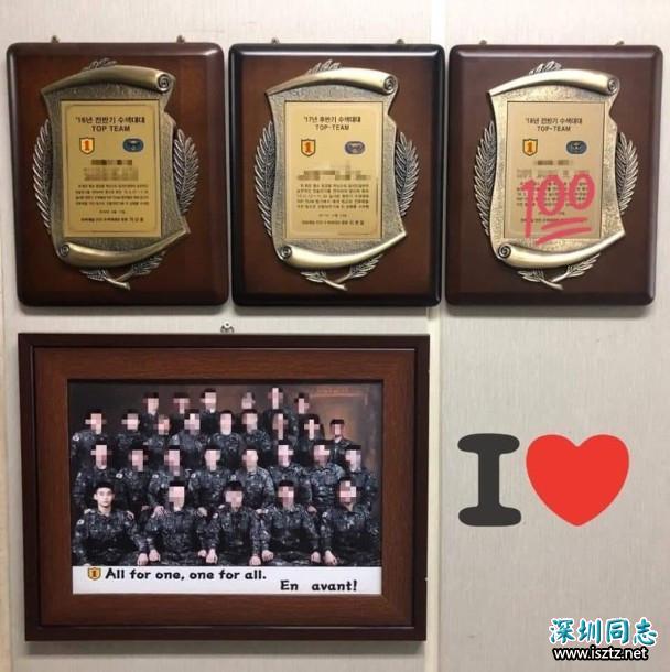 兵哥哥金秀贤近照曝光,军帽上的标志另有含义,整个人依旧帅气 兵哥哥金秀贤近照曝光,军帽上的标志另有含义,整个人依旧帅气