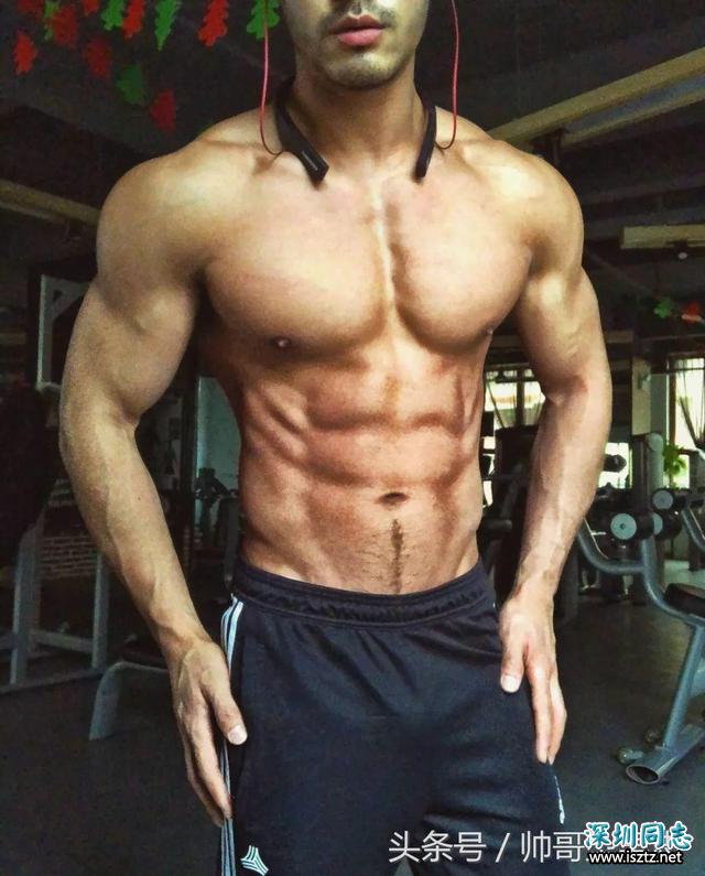 肌肉型男放弃5年军官工作,现在是一名运动博主及模特 肌肉型男放弃5年军官工作,现在是一名运动博主及模特