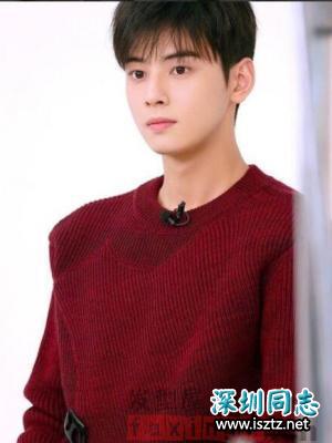 阳光帅气的校园男生发型 感受最纯真的青春时光 阳光帅气的校园男生发型 感受最纯真的青春时光