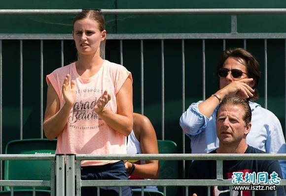 爱情的力量!网球名将搭档同性女友一路爆冷杀进决赛,已公开出柜 爱情的力量!网球名将搭档同性女友一路爆冷杀进决赛,已公开出柜