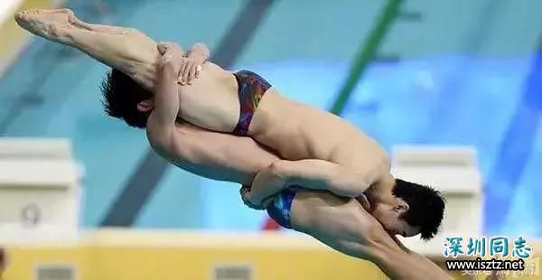 高清特写陈艾森跳水瞬间,瞬间懂包哥这个称呼是怎么来的 高清特写陈艾森跳水瞬间,瞬间懂包哥这个称呼是怎么来的