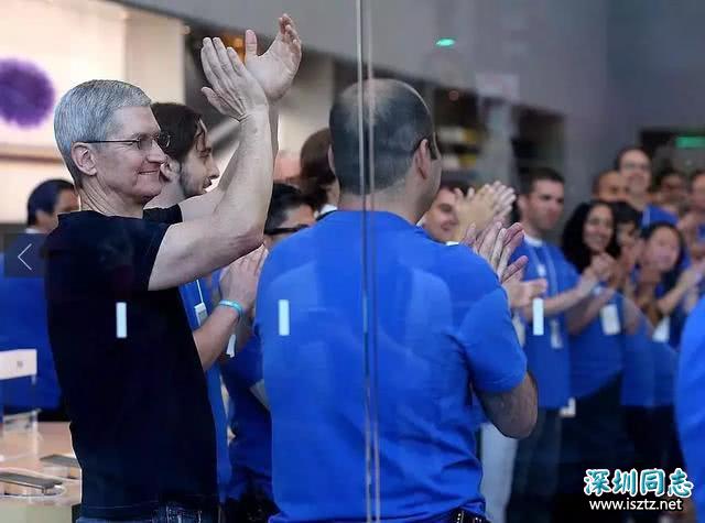 苹果CEO库克:身为同性恋者我感到很自豪! 苹果CEO库克:身为同性恋者我感到很自豪!