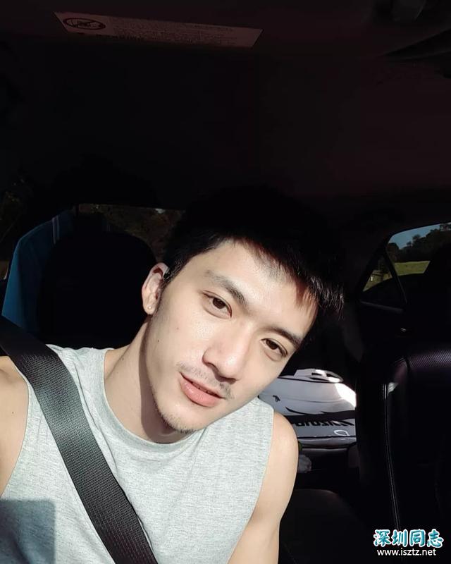 泰国网红男孩Iknotus 出家做和尚了,他的老婆们哭瞎! 泰国网红男孩Iknotus 出家做和尚了,他的老婆们哭瞎!