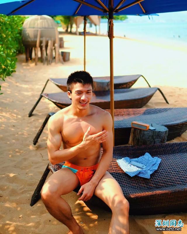 泰国网红男孩Iknotus 出家做和尚了,他的老婆们哭瞎! 泰国网红男孩Iknotus 出家做和尚了,他的老婆们哭瞎!