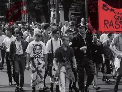 2018秋冬男士三大发型,从复古浪漫到硬朗 2018秋冬男士三大发型,从复古浪漫到硬朗