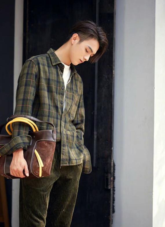 新晋男神许凯,白衬衫大气,皮衣酷帅,哪一张让你沦陷? 新晋男神许凯,白衬衫大气,皮衣酷帅,哪一张让你沦陷?