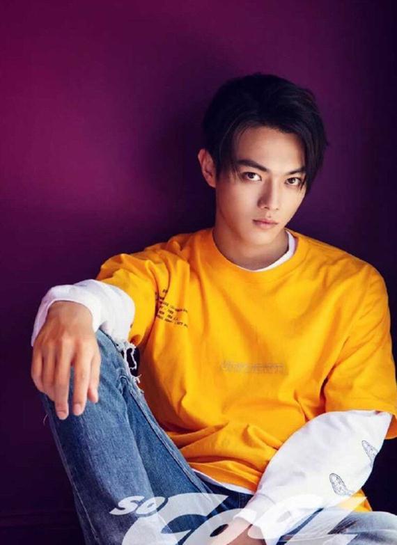 新晋男神许凯,白衬衫大气,皮衣酷帅,哪一张让你沦陷? 新晋男神许凯,白衬衫大气,皮衣酷帅,哪一张让你沦陷?