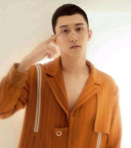 谁敢剃寸头谁才是真正的帅哥,四个寸头帅哥,大家喜欢哪一个! 谁敢剃寸头谁才是真正的帅哥,四个寸头帅哥,大家喜欢哪一个!