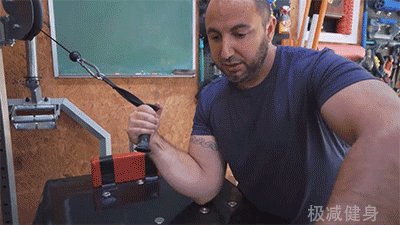 掰手腕比的是力气还是技巧,为什么肌肉比别人发达还会被血虐? 掰手腕比的是力气还是技巧,为什么肌肉比别人发达还会被血虐?