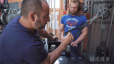 掰手腕比的是力气还是技巧,为什么肌肉比别人发达还会被血虐? 掰手腕比的是力气还是技巧,为什么肌肉比别人发达还会被血虐?