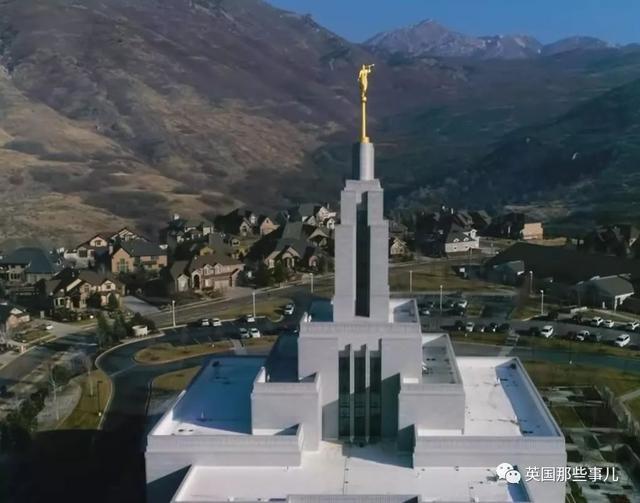 同性恋儿子因为出柜压力自杀,她最终成了守护LGBT的龙妈妈 同性恋儿子因为出柜压力自杀,她最终成了守护LGBT的龙妈妈