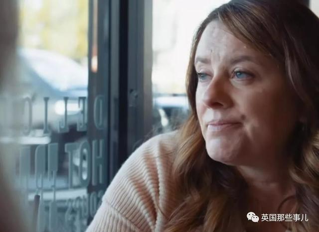 同性恋儿子因为出柜压力自杀,她最终成了守护LGBT的龙妈妈 同性恋儿子因为出柜压力自杀,她最终成了守护LGBT的龙妈妈